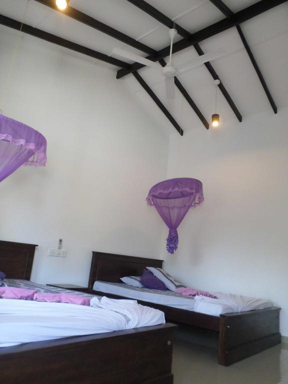Romana Rest Катарагама Экстерьер фото